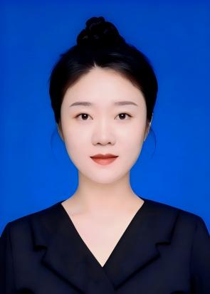 李　瑾